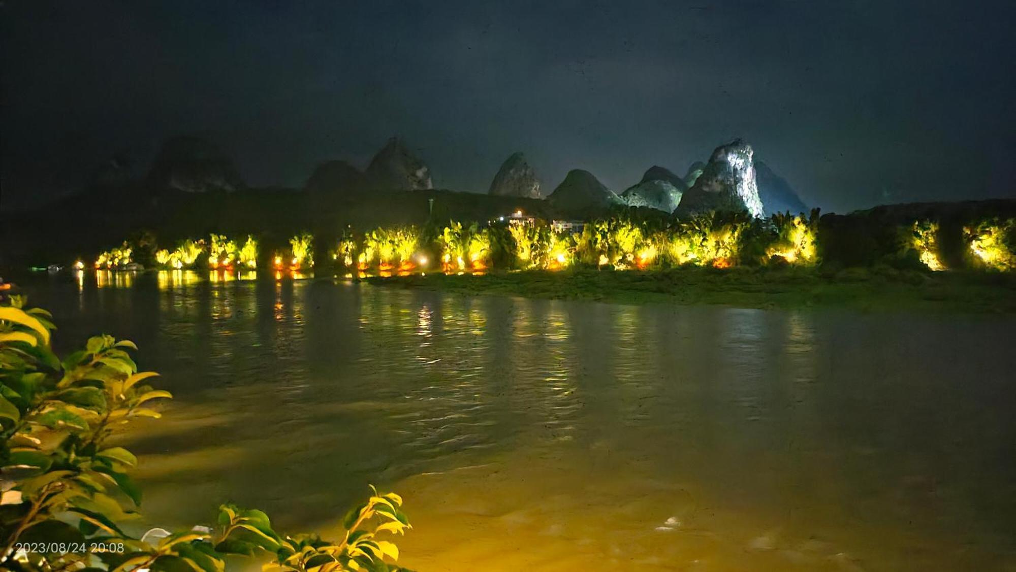 老门客栈 Hotel Yangshuo Bagian luar foto